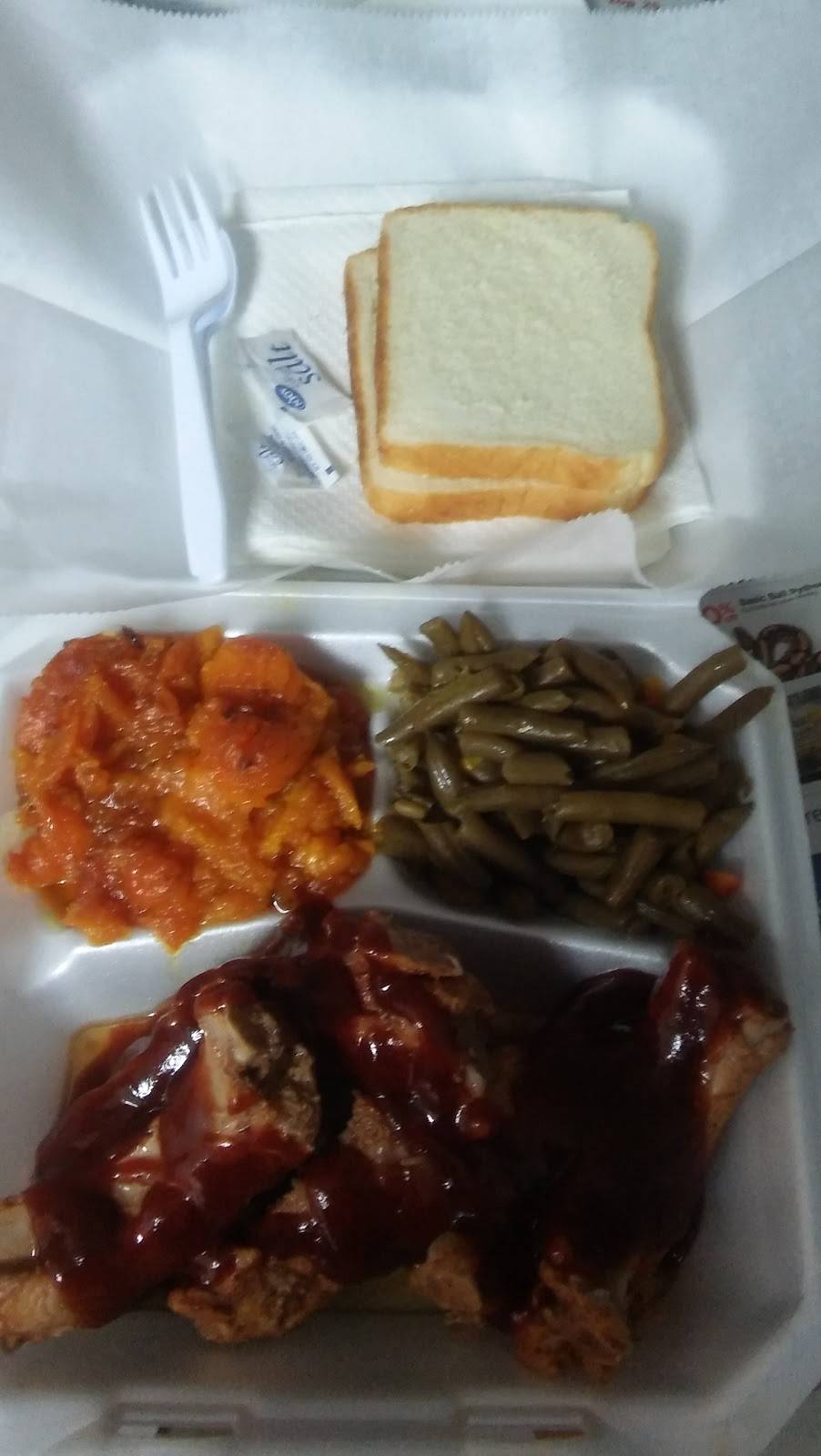 Seafood & More | restaurant | 3927, 724 S Main St, Danville, VA 24541, USA | 4347992333 OR +1 434-799-2333