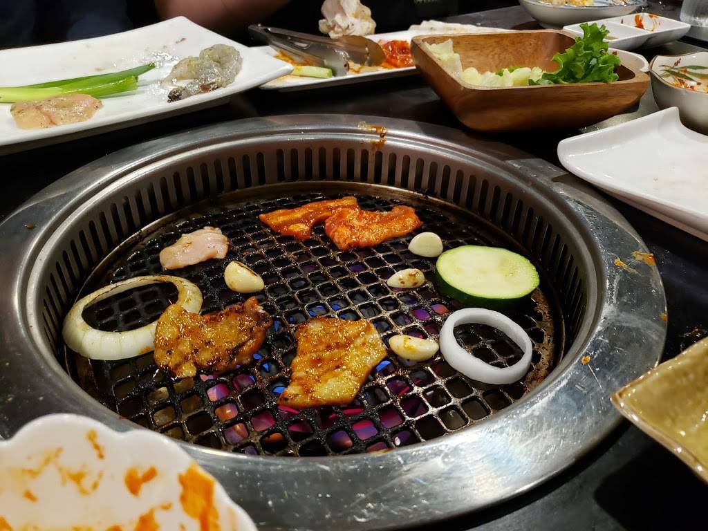 N TO TAIL | restaurant | 29 Exchange St, Portland, ME 04101, USA | 2077732900 OR +1 207-773-2900