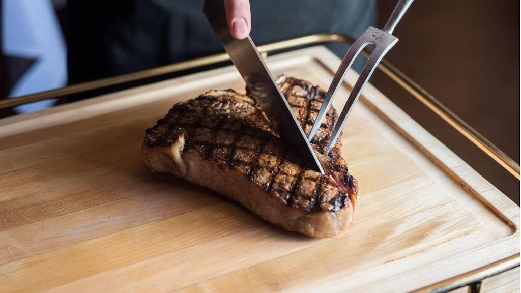 Milwaukee ChopHouse | restaurant | 633 N 5th St, Milwaukee, WI 53203, USA | 4142262467 OR +1 414-226-2467