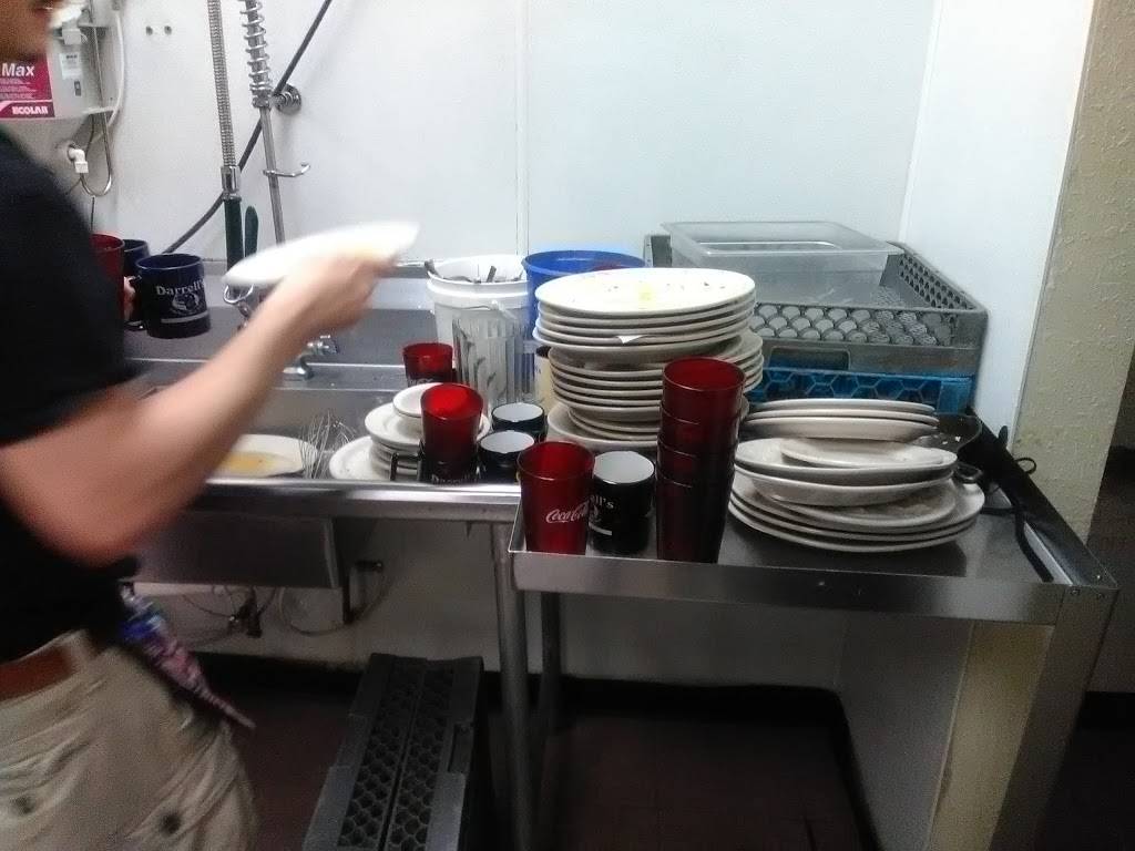 Darrells Dog Gone Good Diner | restaurant | 4409 NW Blitchton Rd, Ocala, FL 34482, USA | 3528677070 OR +1 352-867-7070