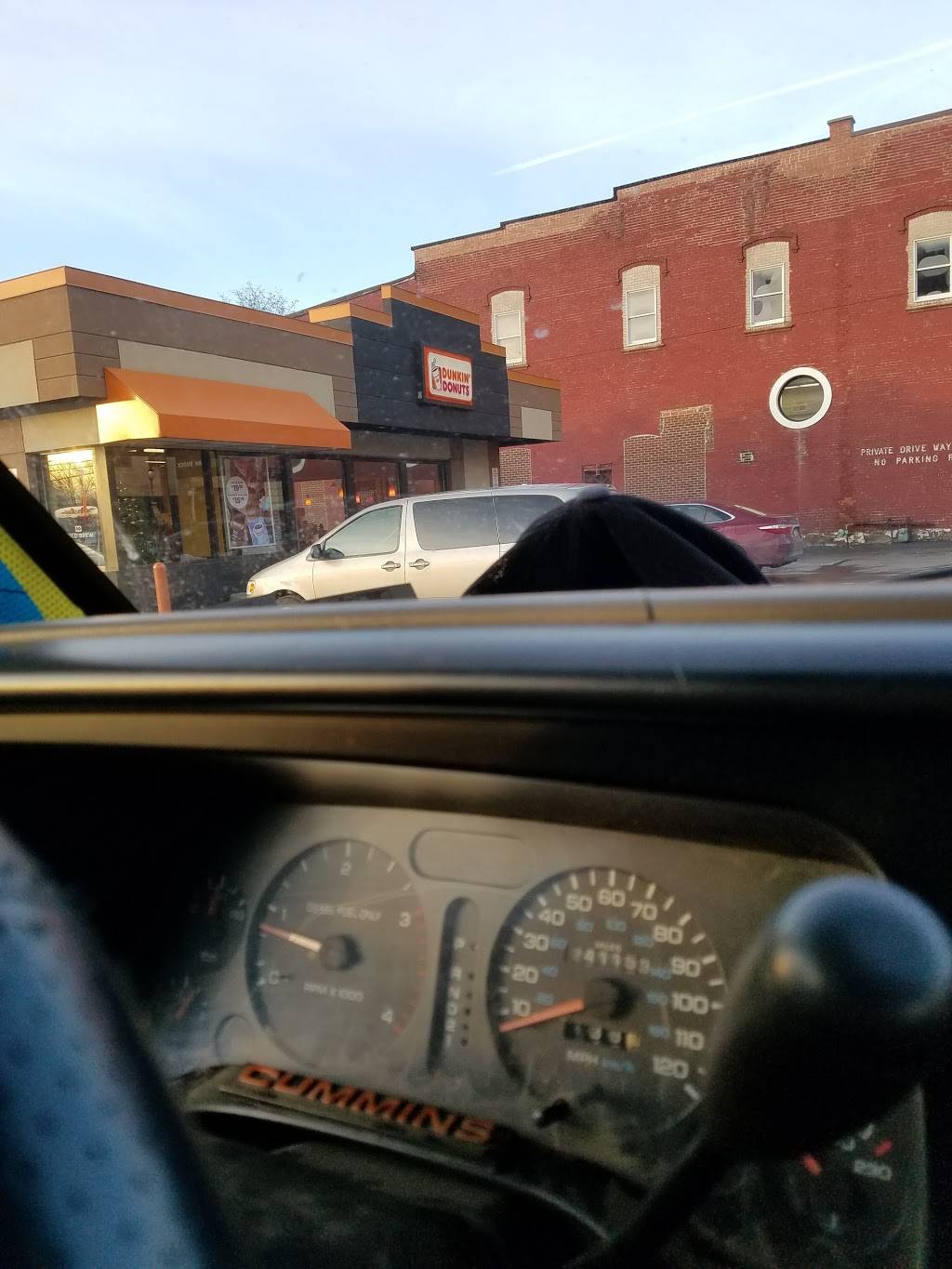 Dunkin | bakery | 40 S Main St, Carbondale, PA 18407, USA | 5702823364 OR +1 570-282-3364