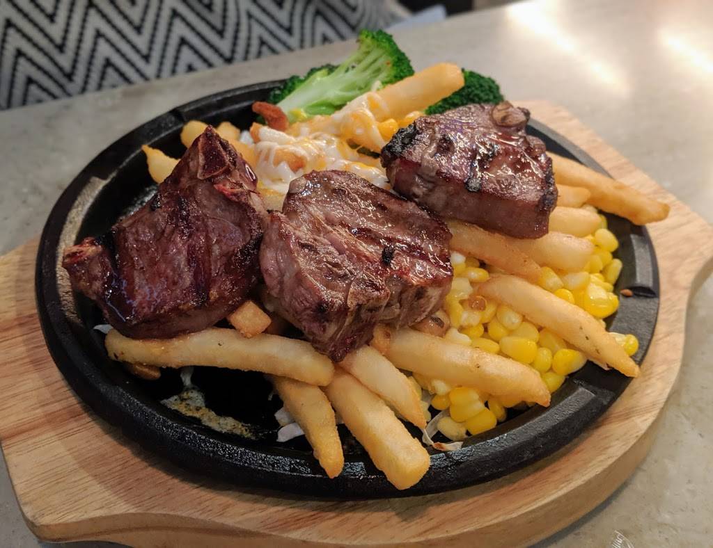 Corner featuring Mihito Sushi Laboratory | restaurant | 14B-1225 Dundas St E, Mississauga, ON L4Y 2C5, Canada | 9058031100 OR +1 905-803-1100