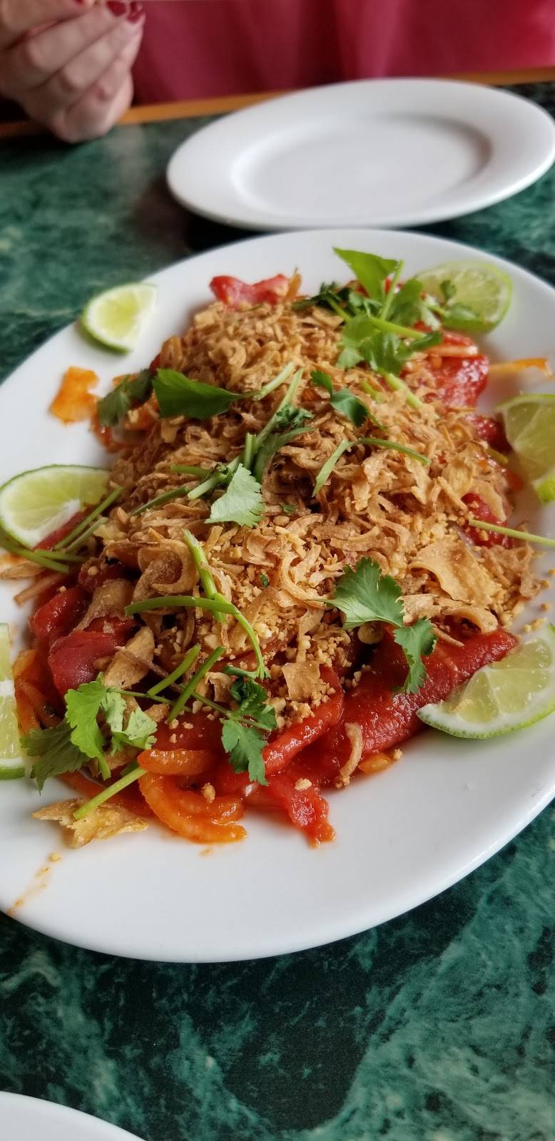 Thanh Thanh 2 | restaurant | 782 Forest Ave, Portland, ME 04103, USA | 2078281114 OR +1 207-828-1114