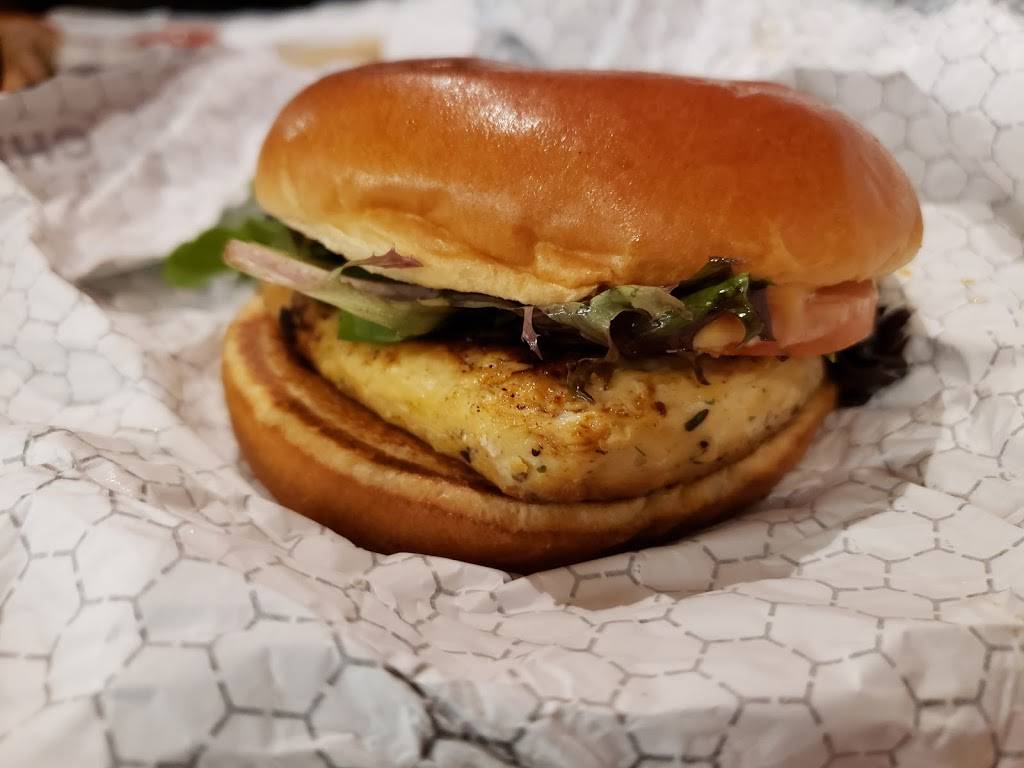 Wendys | restaurant | 2501 Victoria Park Ave, Scarborough, ON M1T 1A1, Canada | 4164972622 OR +1 416-497-2622