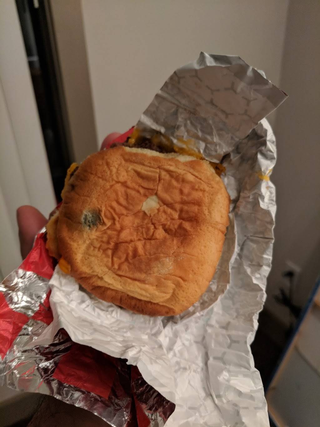 Burgr Hous | restaurant | 811 St Emanuel St, Houston, TX 77003, USA | 7136405251 OR +1 713-640-5251