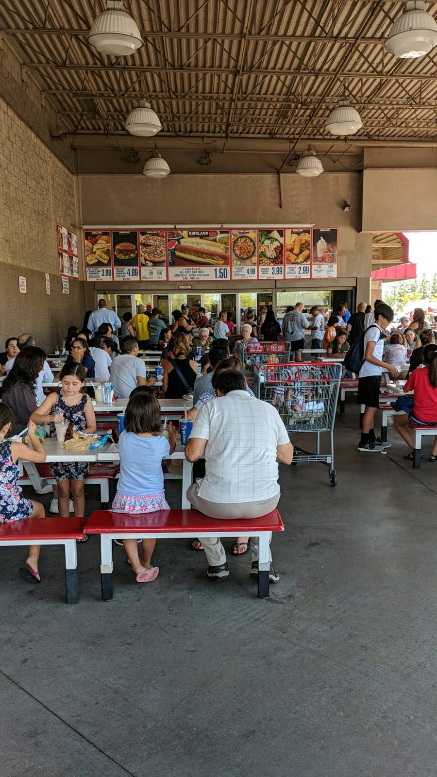 Costco Food Court | meal takeaway | 13111 Peyton Dr, Chino Hills, CA 91709, USA | 9096275168 OR +1 909-627-5168