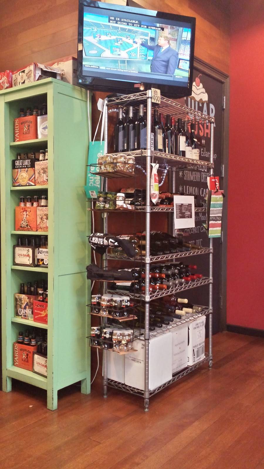 Bozzellis Italian Deli | restaurant | 2600 Crystal Dr, Arlington, VA 22202, USA | 5719704570 OR +1 571-970-4570