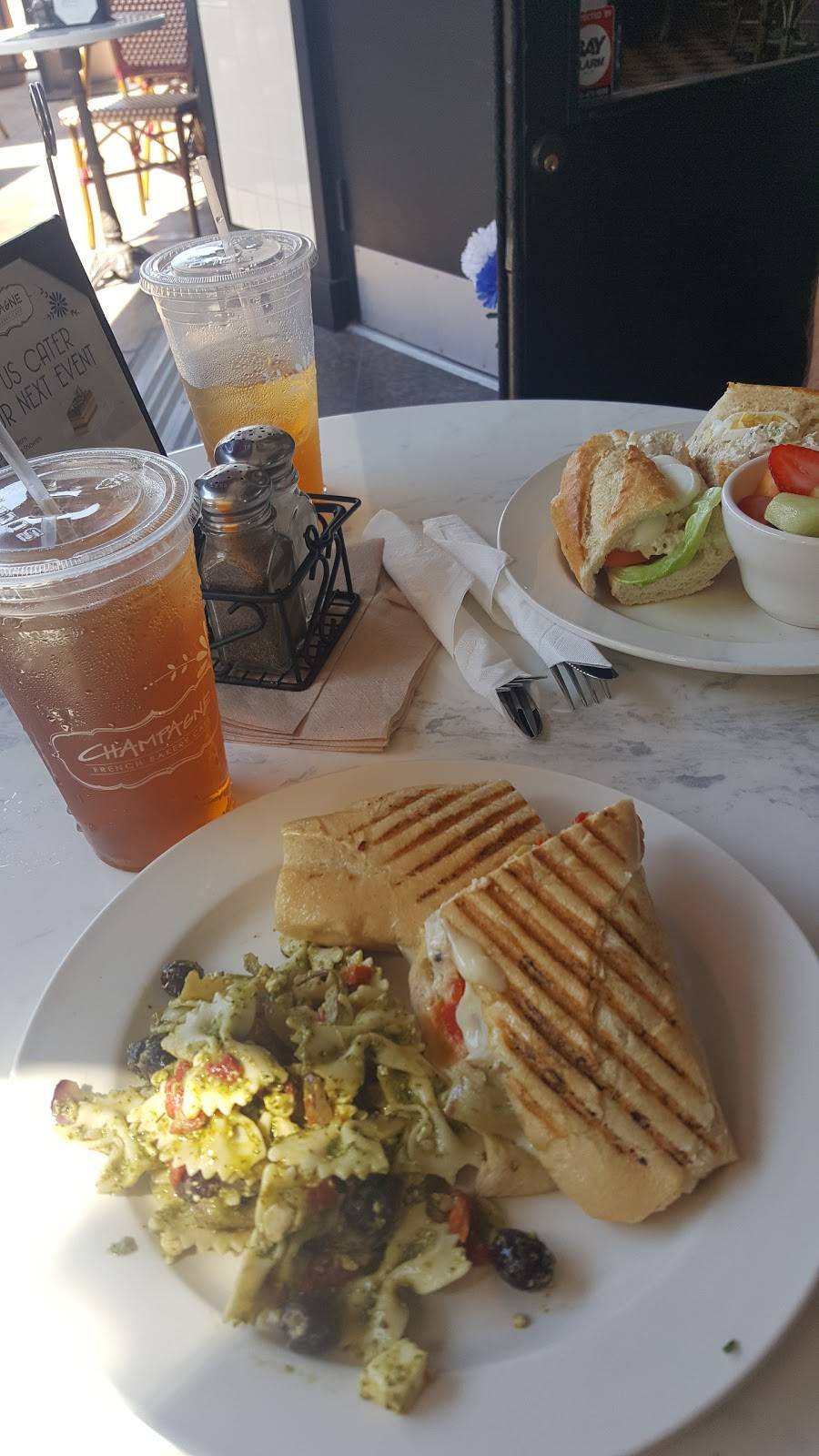 Champagne French Bakery | cafe | 3333 Bear St #151, Costa Mesa, CA 92626, USA | 7144291502 OR +1 714-429-1502