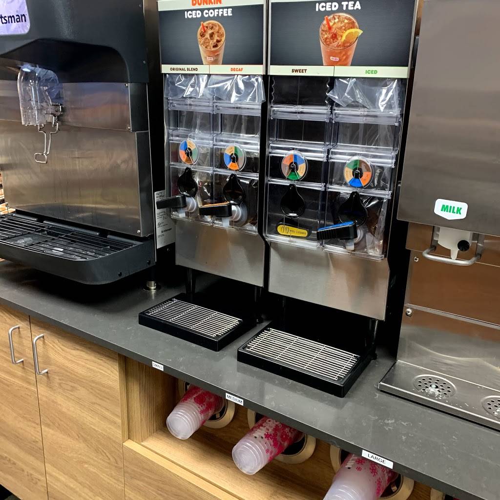 Dunkin | bakery | 1043 S Crescent St, Gilman, IL 60938, USA | 8152657625 OR +1 815-265-7625