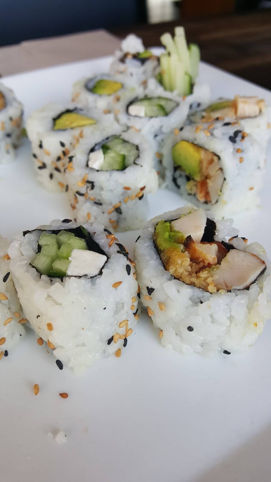 Sushi Shop | restaurant | 3058 Boulevard Laframboise, Saint-Hyacinthe, QC J2S 4Z4, Canada | 4507745888 OR +1 450-774-5888