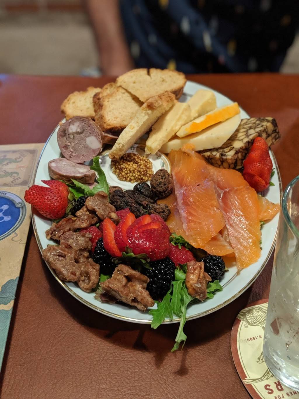 The Celtic Pig Restaurant and Pub | restaurant | 217 E Main St Suite 104, Louisville, KY 40202, USA | 5022904846 OR +1 502-290-4846