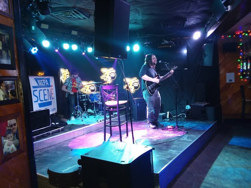 The V Spot Bar | restaurant | 906 Providence Rd, Scranton, PA 18508, USA | 5709637888 OR +1 570-963-7888