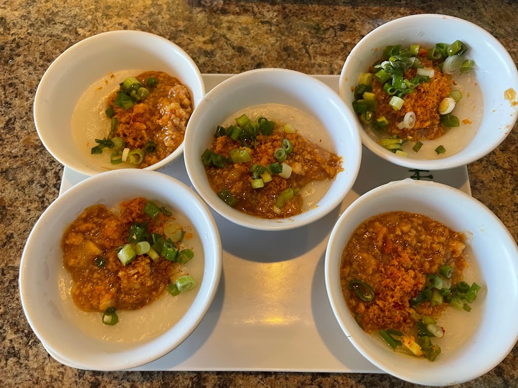 Hương Bình Restaurant | restaurant | 1207 S Jackson St #104, Seattle, WA 98144, USA | 2068603038 OR +1 206-860-3038