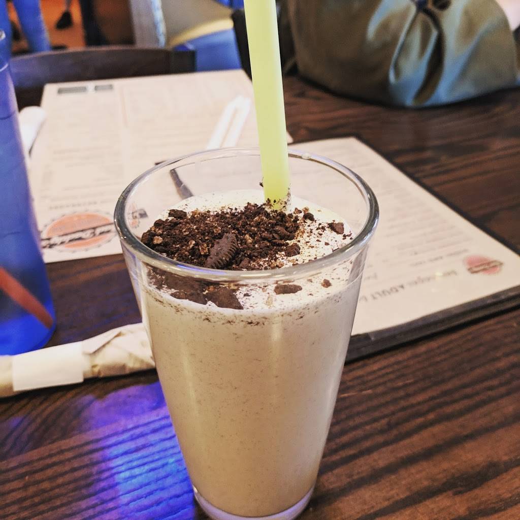 Bad Daddys Burger Bar | restaurant | 5380 Greenwood Plaza Blvd Ste 106, Greenwood Village, CO 80111, USA | 7207267816 OR +1 720-726-7816