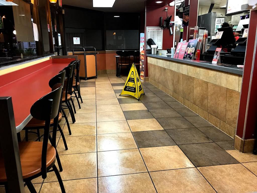 Jack in the Box | restaurant | 1131 E Colorado St, Glendale, CA 91205, USA | 8182400450 OR +1 818-240-0450