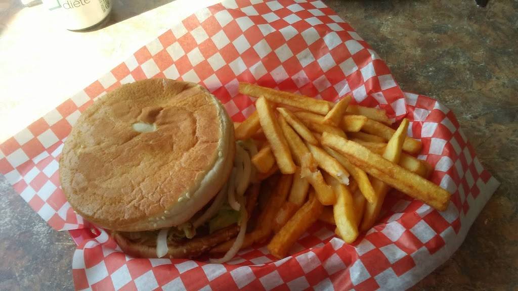 Scotts Pizza Burger | restaurant | 286 Main St N, Mount Forest, ON N0G 2L2, Canada | 5193234555 OR +1 519-323-4555