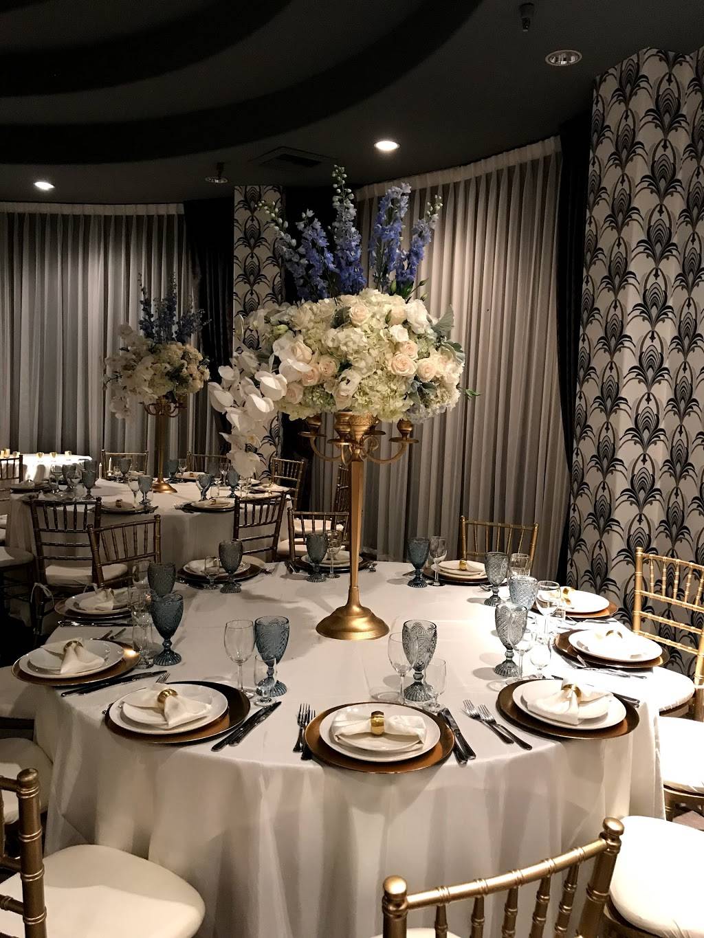 Restaurant Crystal | restaurant | #201, 7901 Santa Monica Blvd, West Hollywood, CA 90046, USA | 3236541188 OR +1 323-654-1188