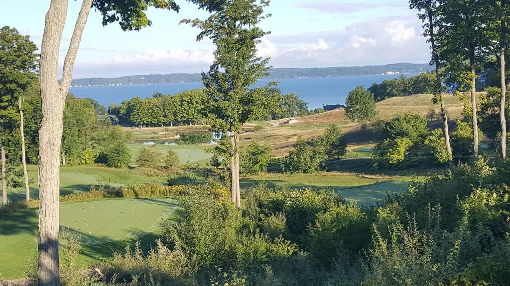 LochenHeath Golf Club | restaurant | 7951 Turnberry Cir, Williamsburg, MI 49690, USA | 2319389800 OR +1 231-938-9800