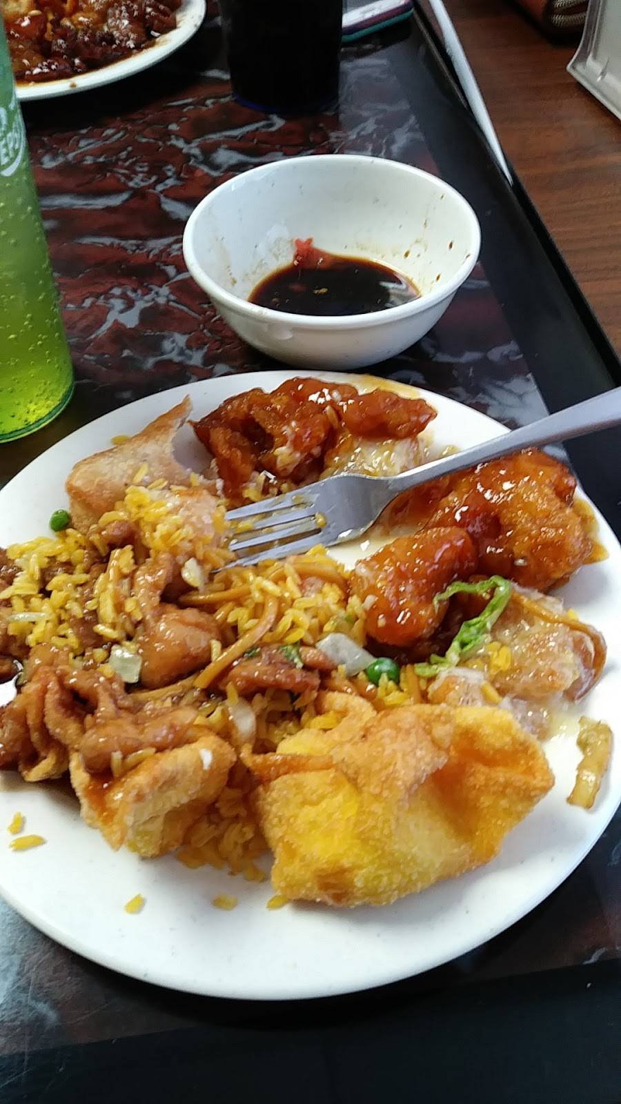 King Buffet | restaurant | 221 N Broad St, Winder, GA 30680, USA | 7705865088 OR +1 770-586-5088