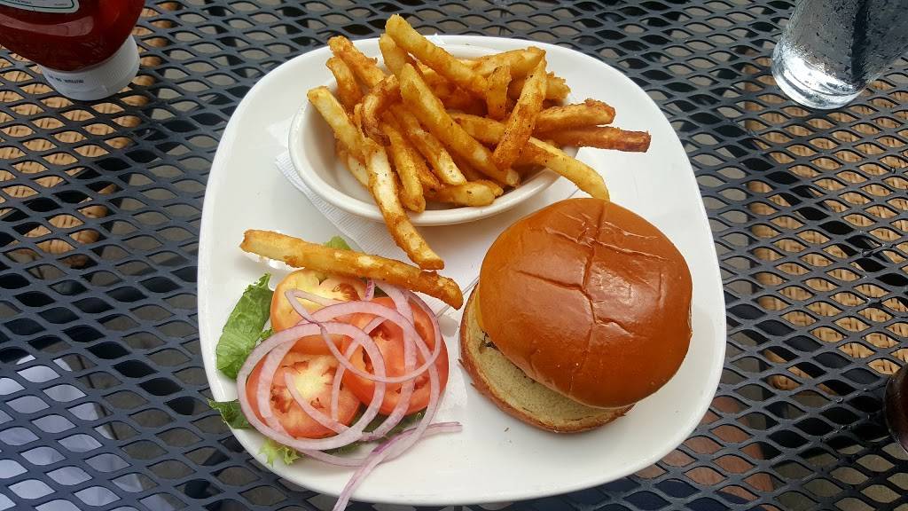 BlackStone | restaurant | 503 Westbury Dr #1, Iowa City, IA 52245, USA | 3193381770 OR +1 319-338-1770