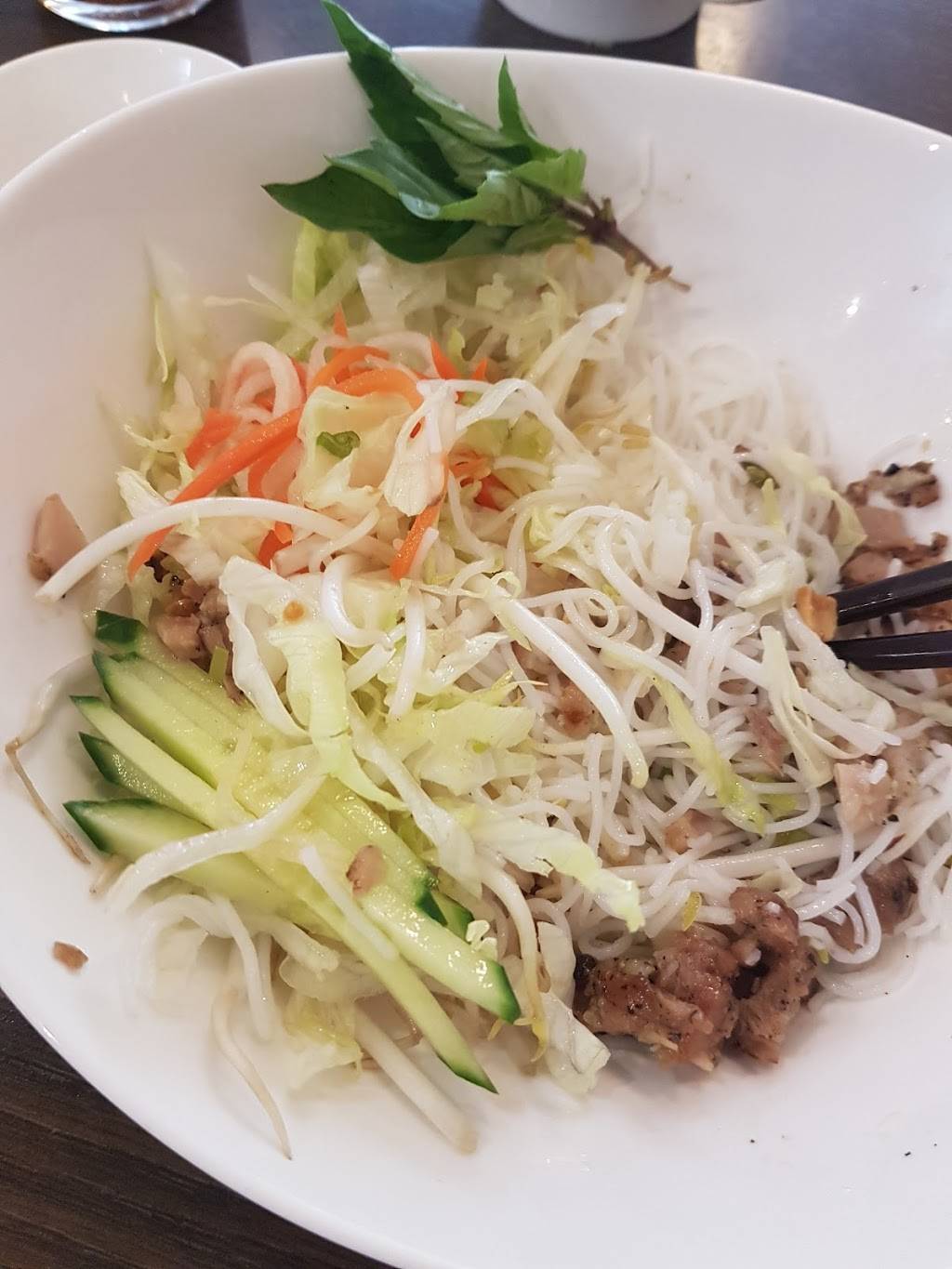 Pho Tiên Restaurant | restaurant | 358 Bathurst St, Toronto, ON M5T 2S6, Canada | 4166037817 OR +1 416-603-7817