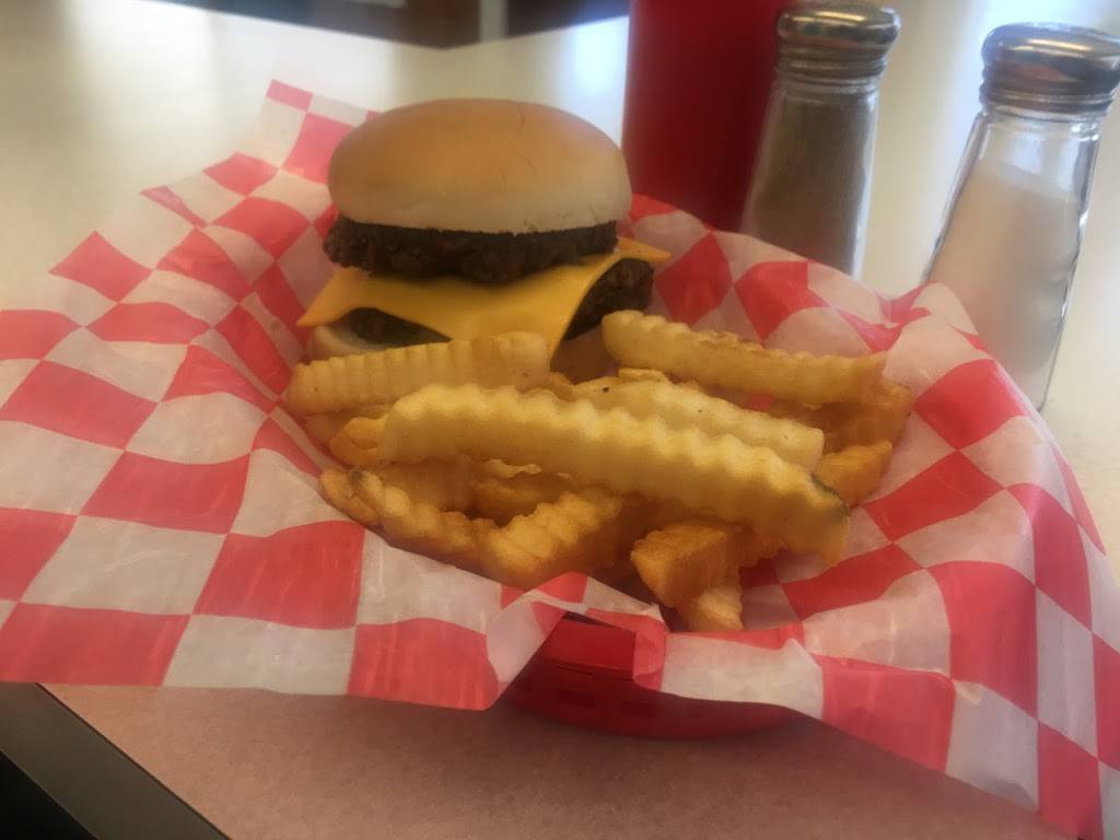 Corner Grill | restaurant | 360 S Raleigh St, Angier, NC 27501, USA | 9196392312 OR +1 919-639-2312