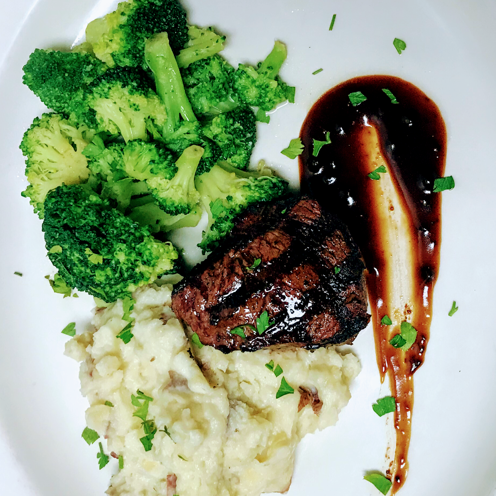 The Chefs Table Cafe | restaurant | 1258 S Highland Ave, Clearwater, FL 33756, USA | 7274620033 OR +1 727-462-0033