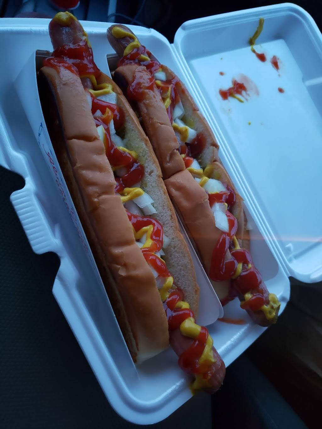 Alvin Rondeaus Dairy Bar | restaurant | 1300 Ware St, Palmer, MA 01069, USA | 4132835281 OR +1 413-283-5281