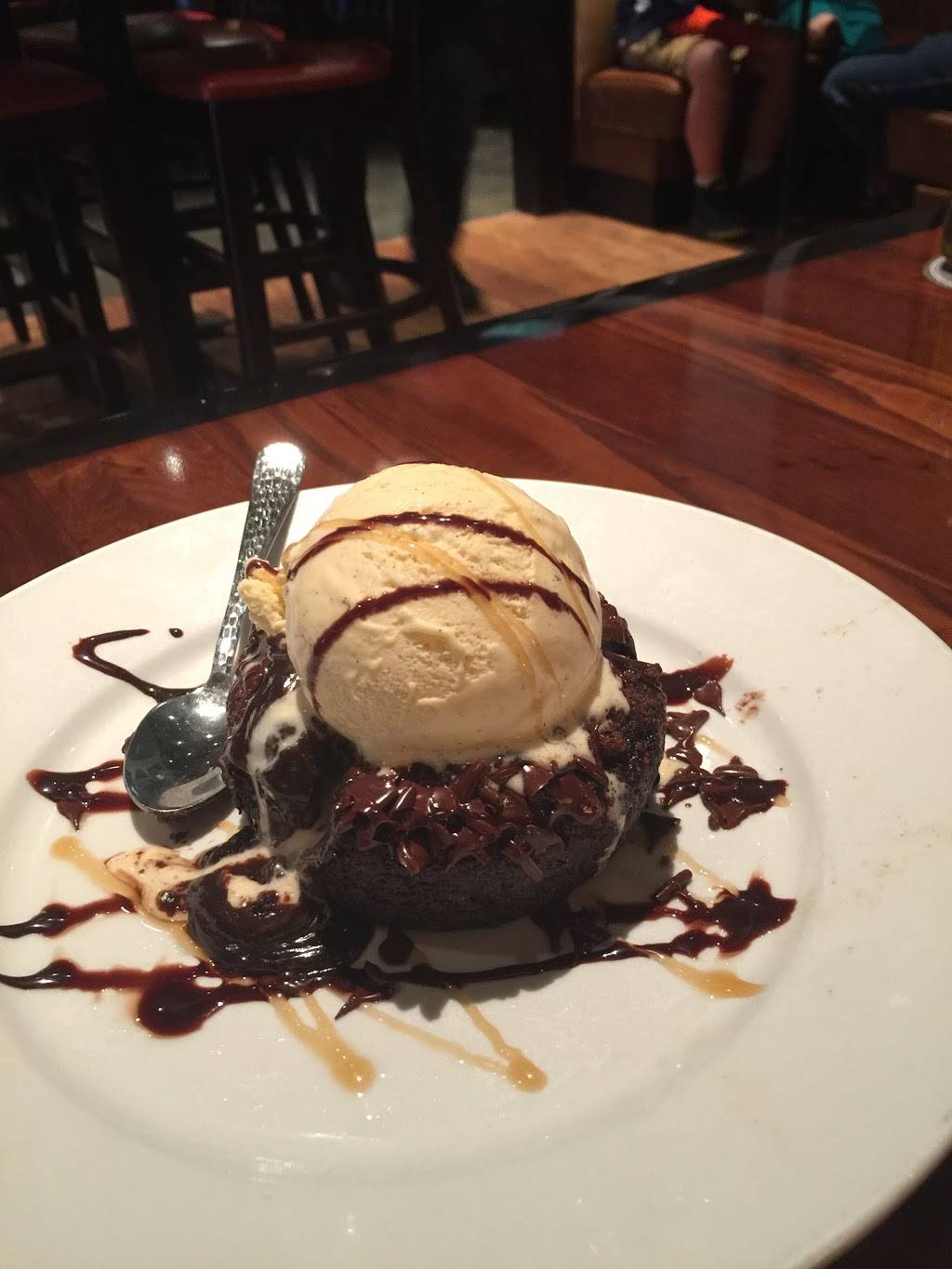 LongHorn Steakhouse | meal takeaway | 850 Hartford Turnpike, Waterford, CT 06385, USA | 8604402881 OR +1 860-440-2881