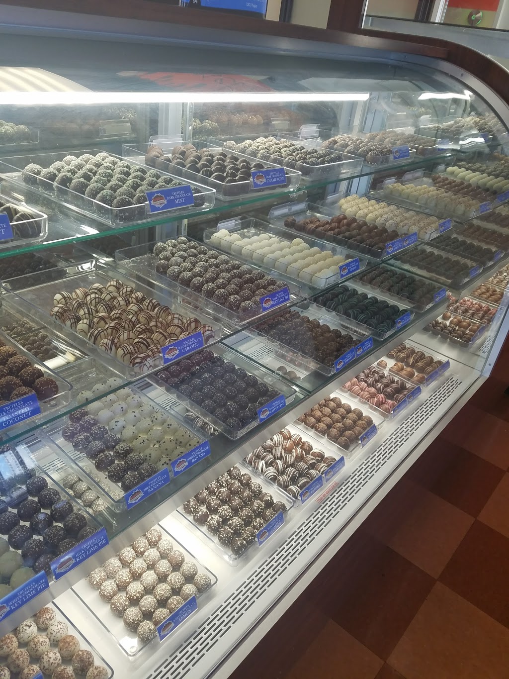 Kaydens Candy Factory | bakery | 25241 Perdido Beach Blvd, Orange Beach, AL 36561, USA | 2519235500 OR +1 251-923-5500