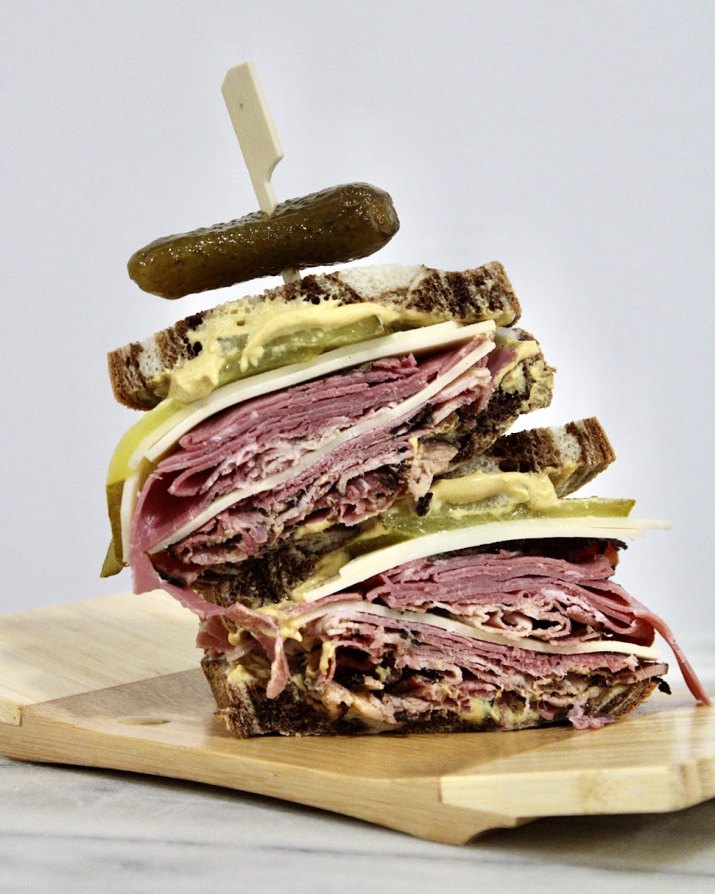 CHOMP | restaurant | 704 Silhavy Rd, Valparaiso, IN 46383, USA | 2192866178 OR +1 219-286-6178