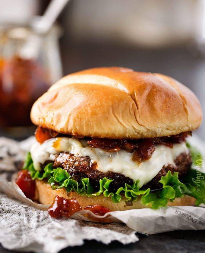 Flippin Mikes | restaurant | 235 Dundas St, Woodstock, ON N4S 1A8, Canada | 5194216897 OR +1 519-421-6897