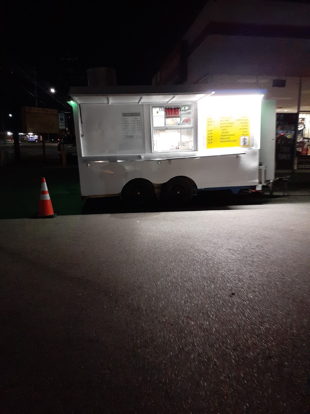 Mini tacos el alto jalisco | restaurant | 2515 Pleasanton Rd, San Antonio, TX 78221, USA | 2104637273 OR +1 210-463-7273