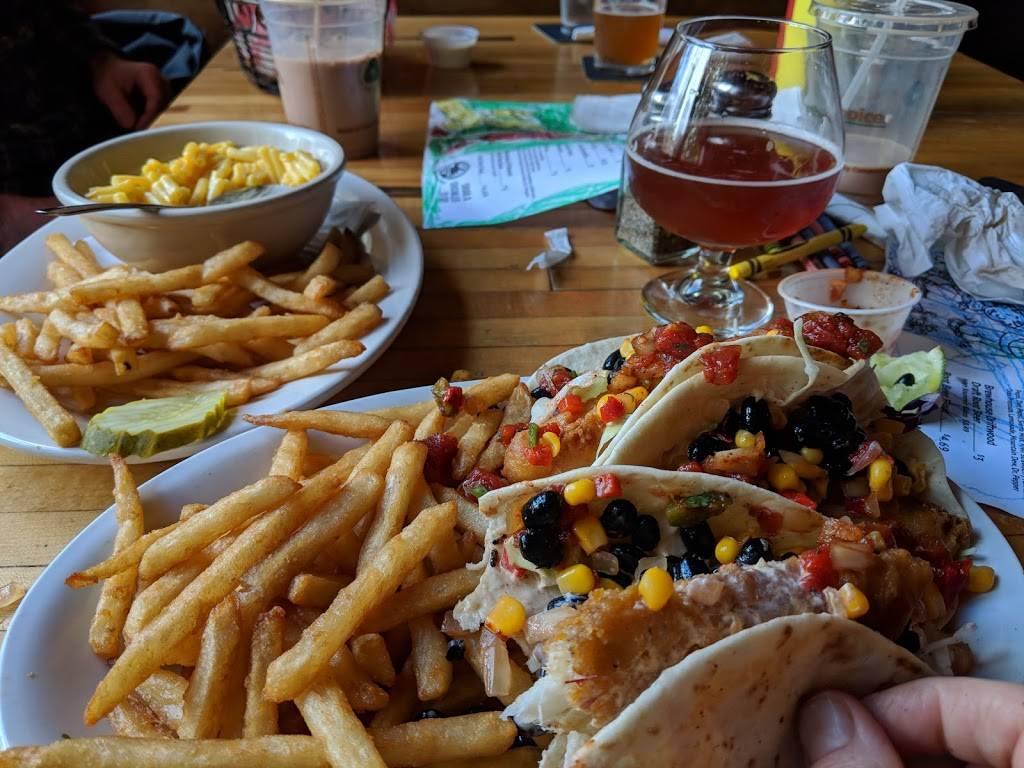 Fitgers Brewhouse Brewery and Grille | restaurant | 600 E Superior St, Duluth, MN 55802, USA | 2182792739 OR +1 218-279-2739