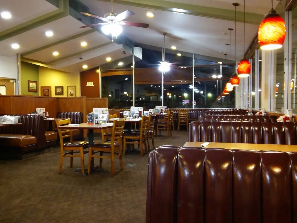 Dennys | restaurant | 1360 Holiday Ln, Fairfield, CA 94534, USA | 7074226511 OR +1 707-422-6511