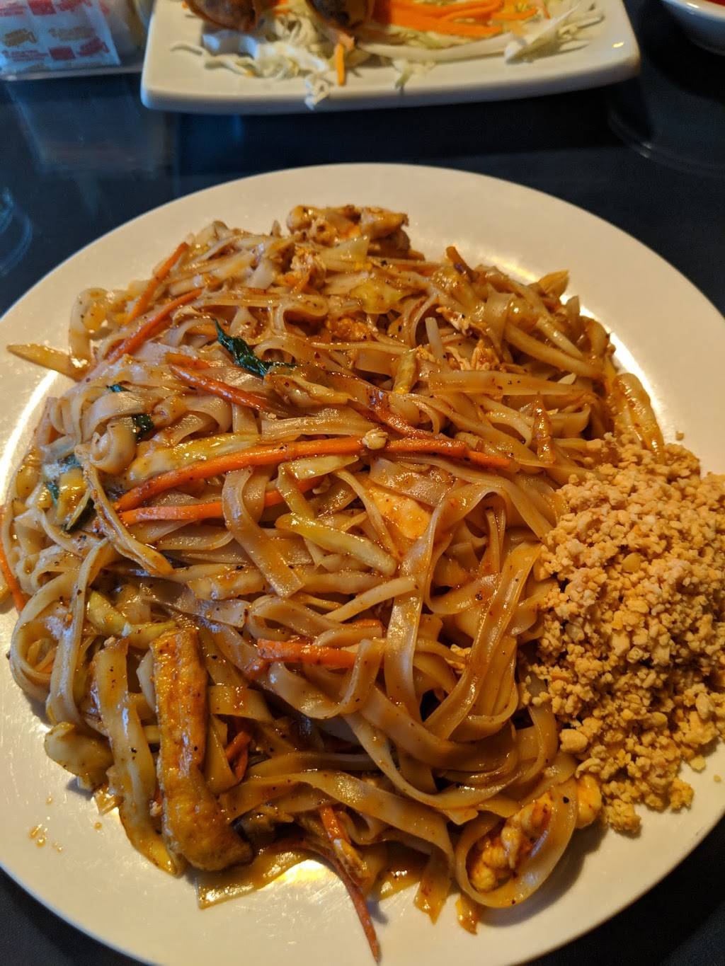 Lemongrass | restaurant | 253 S Santa Fe Ave, Edmond, OK 73003, USA | 4053306888 OR +1 405-330-6888