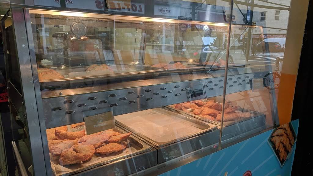 Sophies Cuban Cuisine | restaurant | Between Church & Broadway, 96 Chambers St, New York, NY 10007, USA | 2126089900 OR +1 212-608-9900