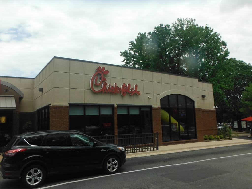 Chick-fil-A | restaurant | 2013 Magwood Dr, Charleston, SC 29414, USA | 8435711209 OR +1 843-571-1209