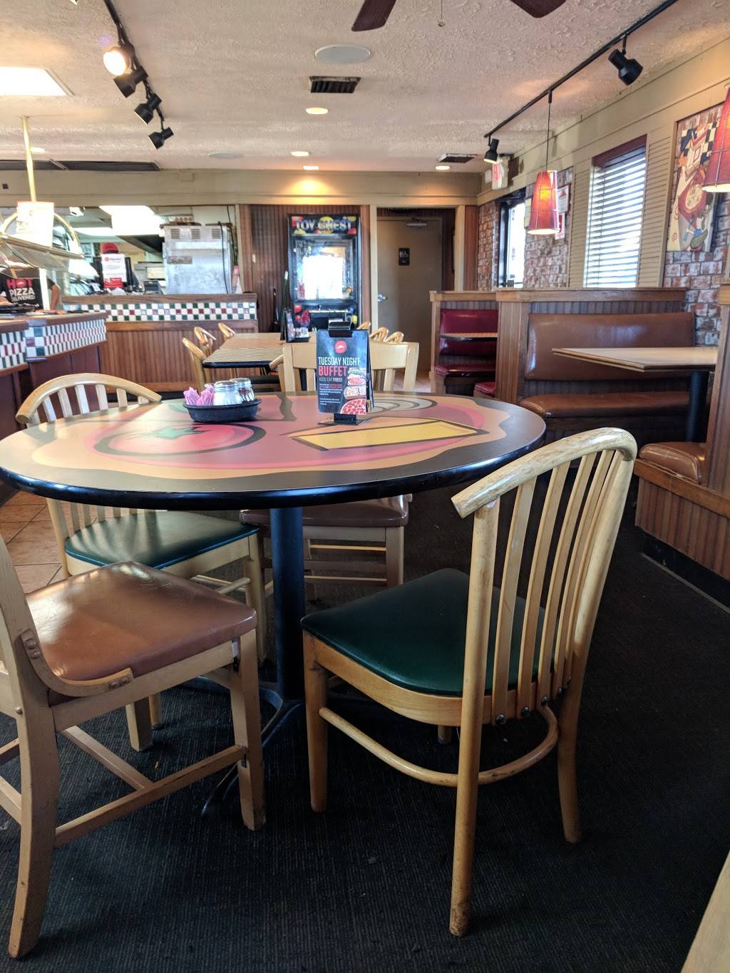 Pizza Hut | meal takeaway | 1020 N Main St, Shelbyville, TN 37160, USA | 9316848381 OR +1 931-684-8381