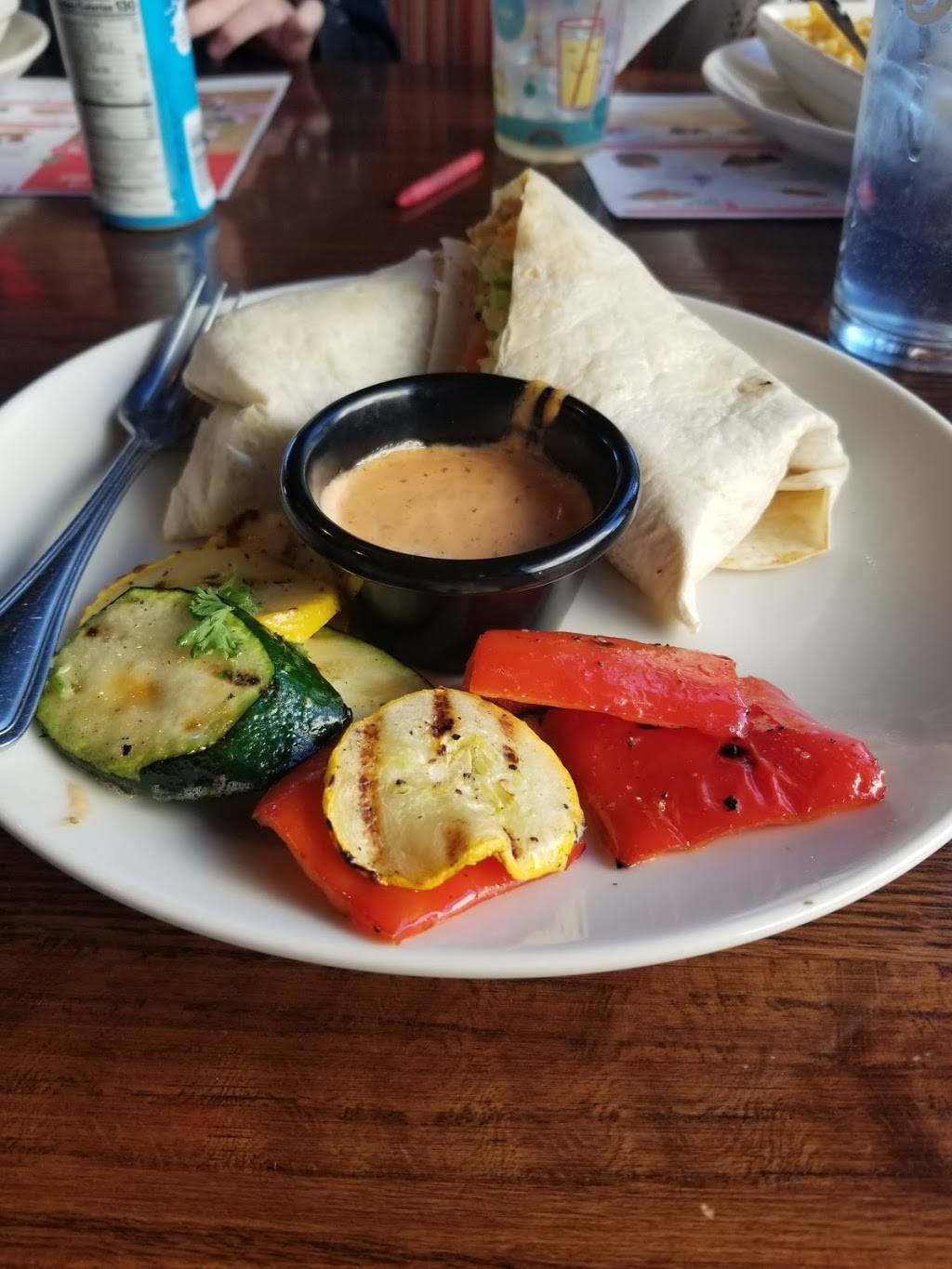 Applebees Grill + Bar | restaurant | 19201 Bear Valley Rd, Apple Valley, CA 92308, USA | 7602409195 OR +1 760-240-9195