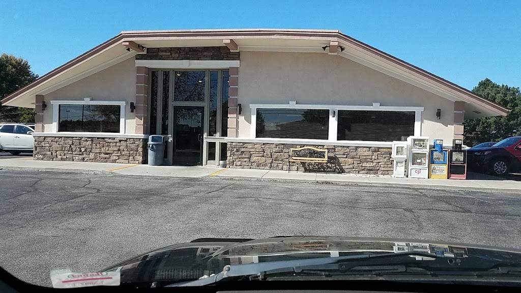 Beloit Family Restaurant | restaurant | 2780 Prairie Ave, Beloit, WI 53511, USA | 6083638555 OR +1 608-363-8555