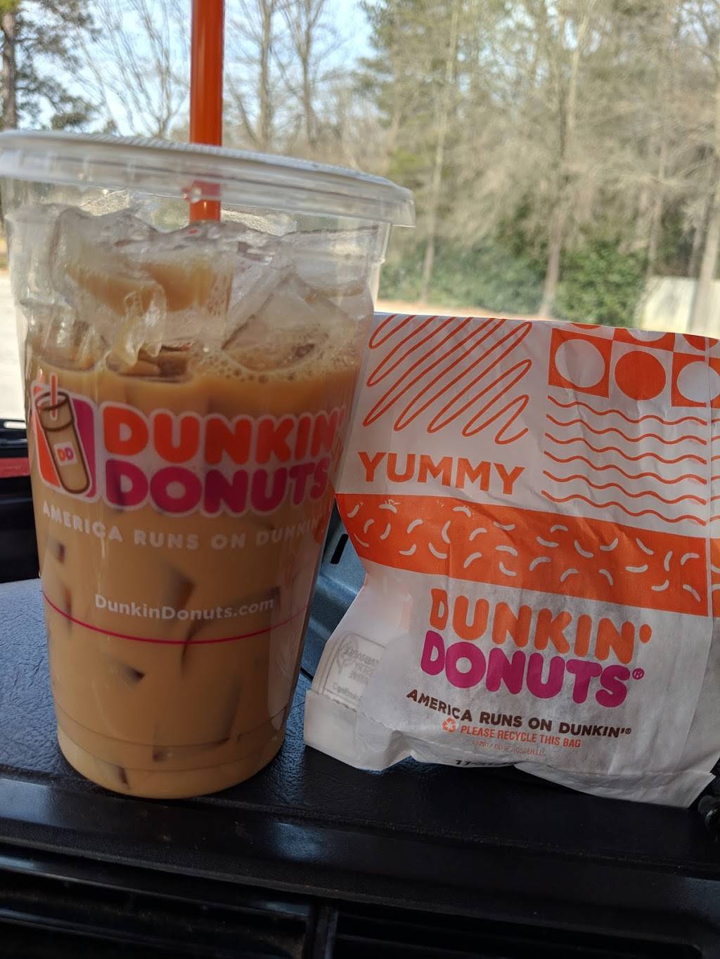 Dunkin | bakery | 2178 Eastern Valley Rd, Bessemer, AL 35022, USA | 2054251333 OR +1 205-425-1333