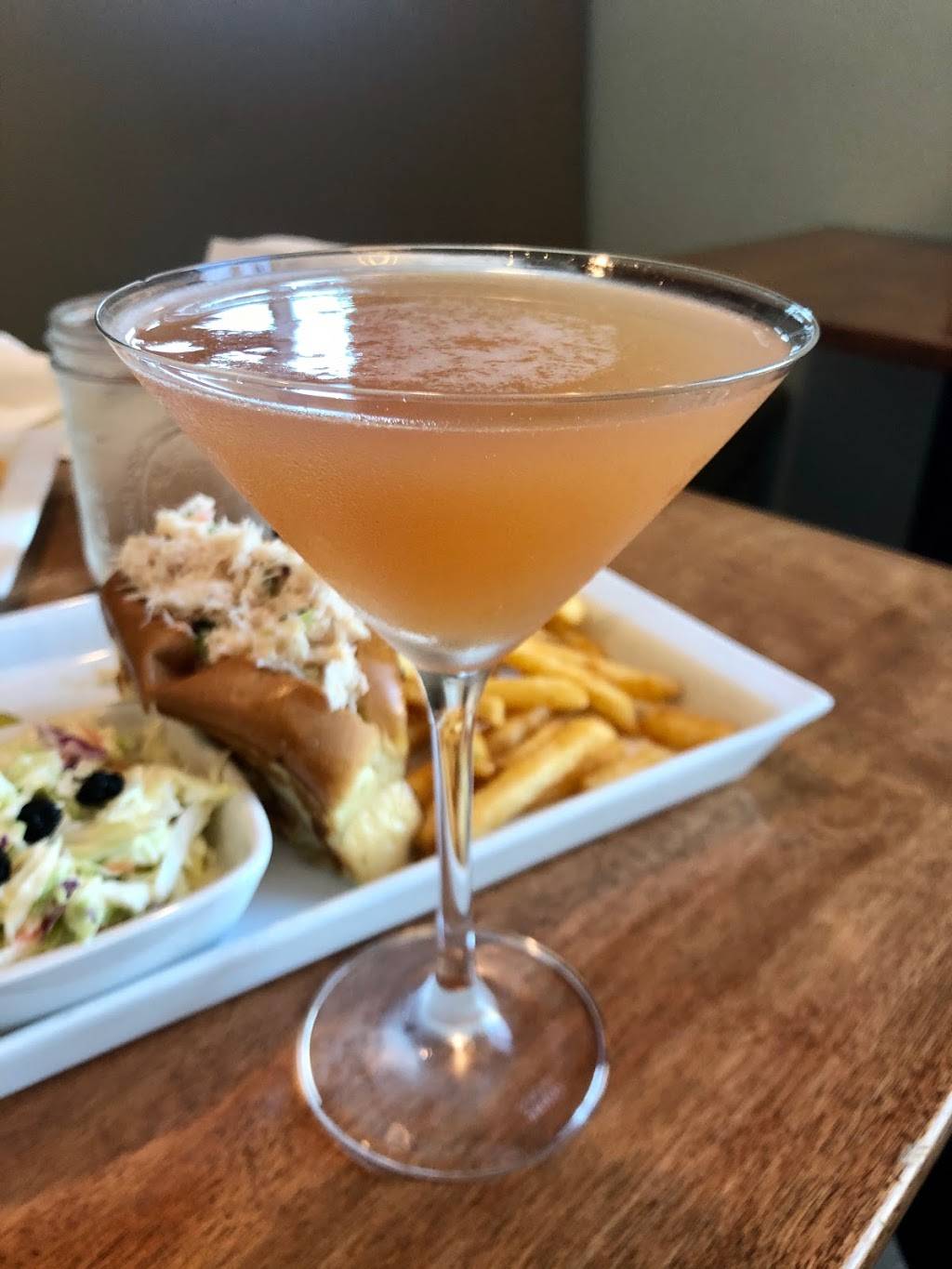 Old Port Lobster Shack | restaurant | 900 Middlefield Rd suite a, Redwood City, CA 94063, USA | 6503623556 OR +1 650-362-3556