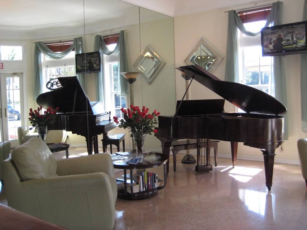 Baltic Hotel Miami Beach | restaurant | 7643 Harding Ave, Miami Beach, FL 33141, USA | 3058618845 OR +1 305-861-8845