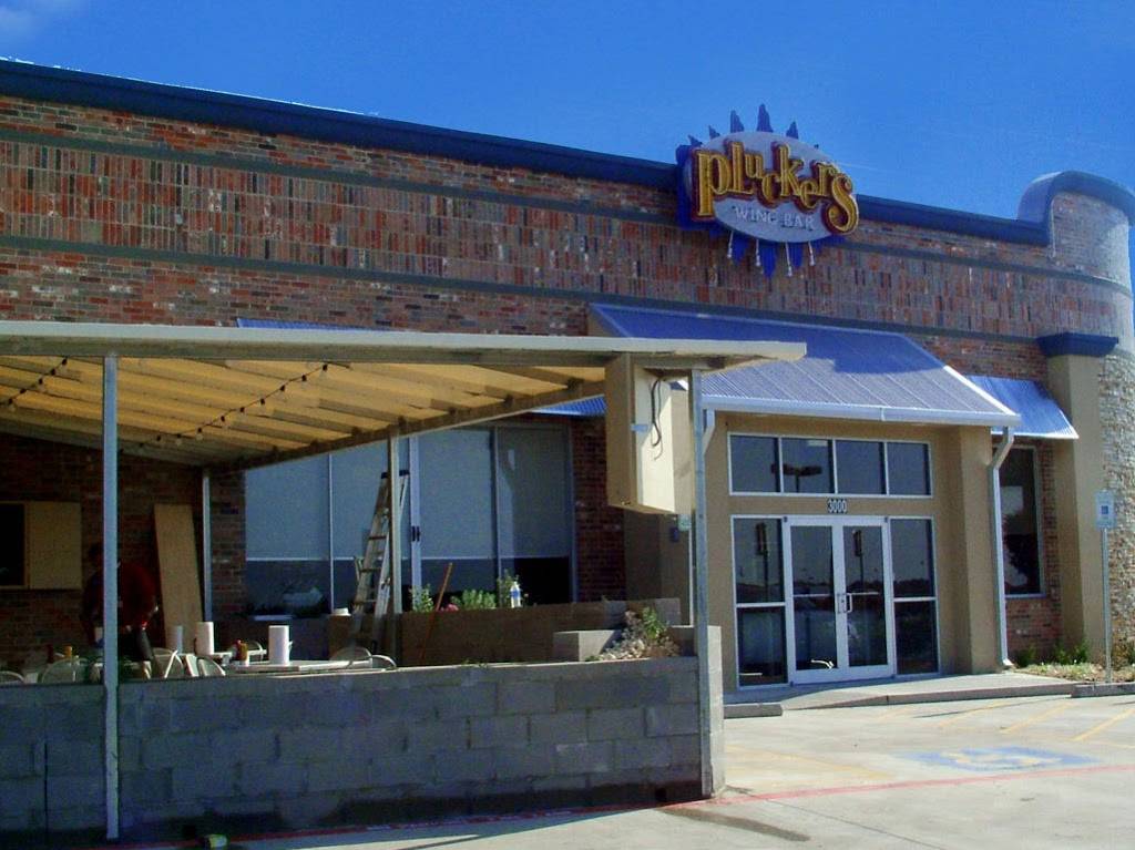 Pluckers Wing Bar | restaurant | 3000 E Central Texas Expy, Killeen, TX 76543, USA | 2545019464 OR +1 254-501-9464