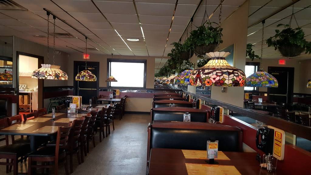 Pizza King | restaurant | 3321 W Angle Rd, Pendleton, IN 46064, USA | 7657787438 OR +1 765-778-7438