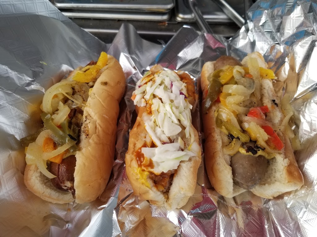 Chicago J Hotdogs | meal takeaway | 2912 N Main St, Fuquay-Varina, NC 27526, USA | 9193489405 OR +1 919-348-9405