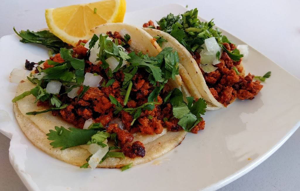 El Jarocho Seafood | restaurant | 819 N Ventura Ave, Ventura, CA 93001, USA | 8056521856 OR +1 805-652-1856