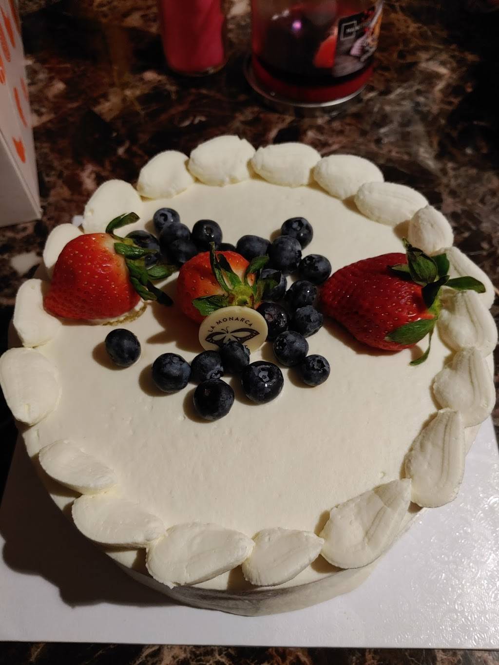 La Monarca Bakery & Cafe | cafe | 101 N Boyle Ave, Los Angeles, CA 90033, USA | 3232646600 OR +1 323-264-6600