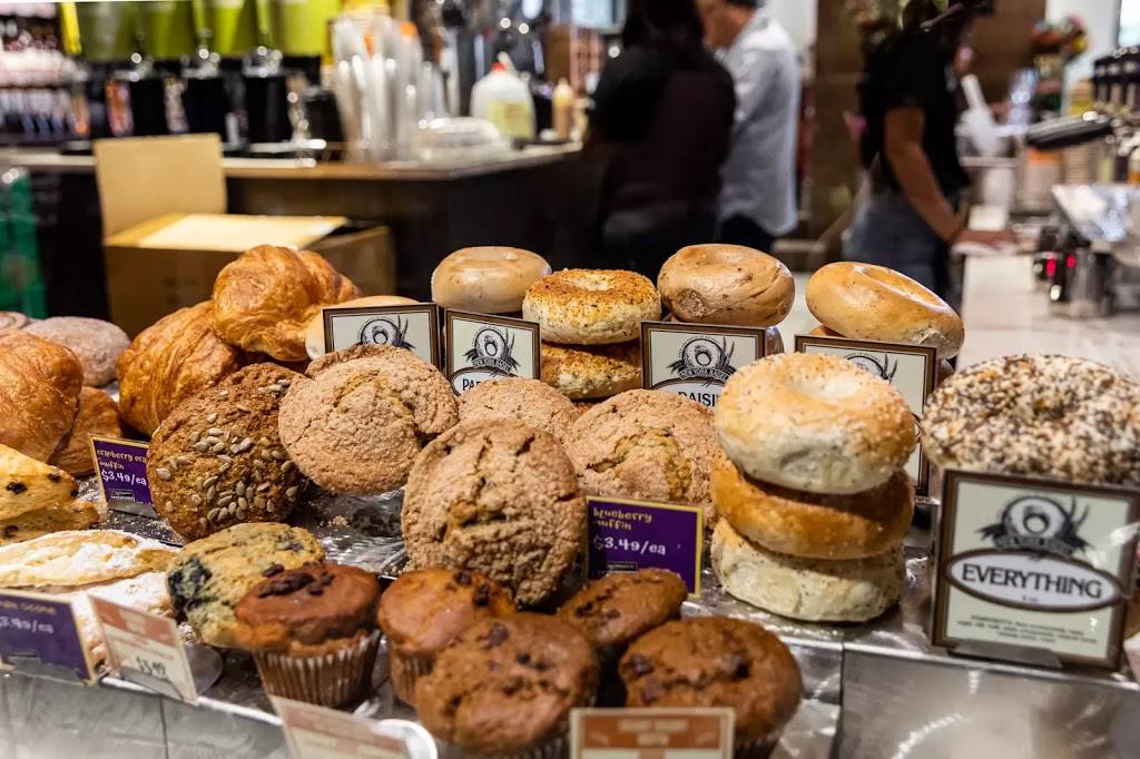 Plum Market | cafe | 500 Woodward Ave, Detroit, MI 48226, USA | 3136351200 OR +1 313-635-1200